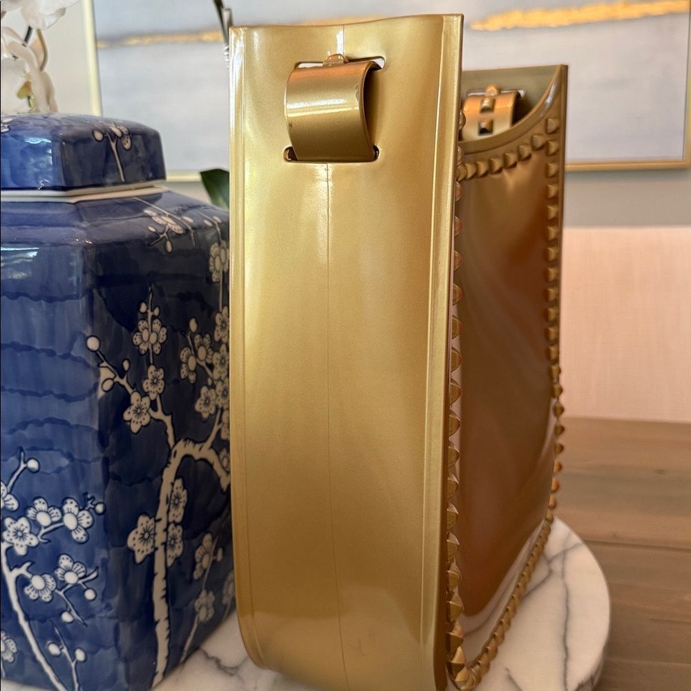 Carmen Sol Fico Large Crossbody -
Metallic Jelly Gold - Picture 6 of 8